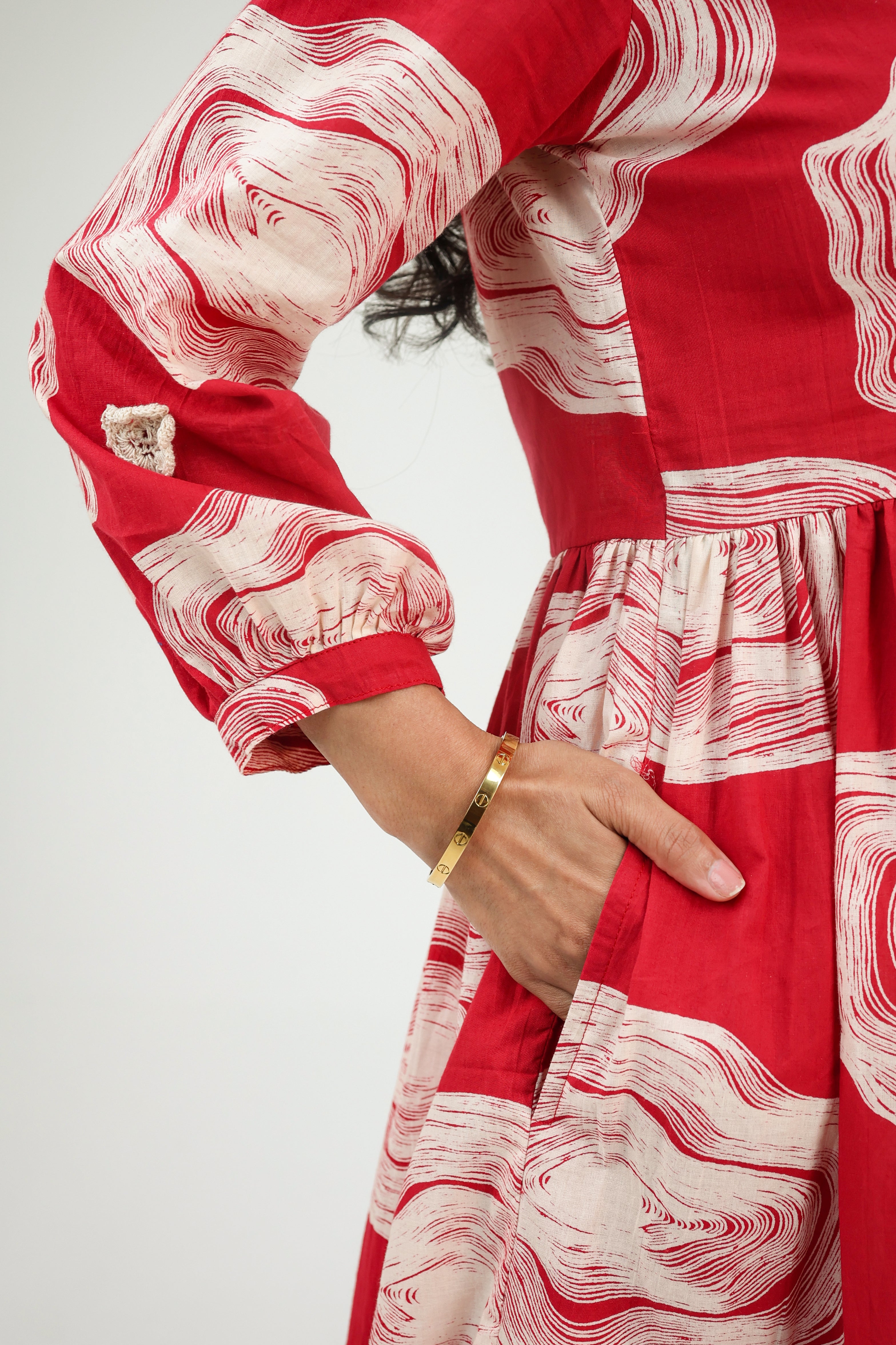 Laal Noor Kurti Set